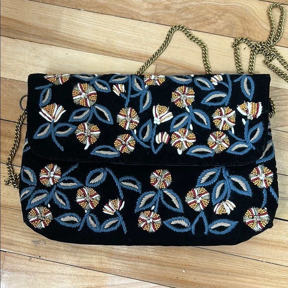 Floral embroidered velvet mini bag pouch chain - Picture 1 of 7